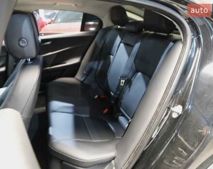 Чорний Ягуар XE, об'ємом двигуна 2 л та пробігом 104 тис. км за 15500 $, фото 9 на Automoto.ua