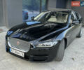 Черный Ягуар XE, объемом двигателя 2 л и пробегом 203 тыс. км за 16500 $, фото 1 на Automoto.ua
