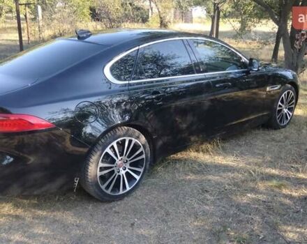 Чорний Ягуар XE, об'ємом двигуна 2 л та пробігом 116 тис. км за 18000 $, фото 6 на Automoto.ua