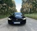 Черный Ягуар XE, объемом двигателя 2 л и пробегом 120 тыс. км за 12000 $, фото 1 на Automoto.ua