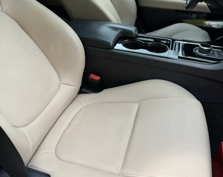 Черный Ягуар XE, объемом двигателя 2 л и пробегом 78 тыс. км за 16900 $, фото 13 на Automoto.ua
