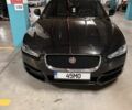 Черный Ягуар XE, объемом двигателя 2 л и пробегом 145 тыс. км за 12945 $, фото 1 на Automoto.ua