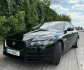 Черный Ягуар XE, объемом двигателя 2 л и пробегом 78 тыс. км за 16900 $, фото 1 на Automoto.ua