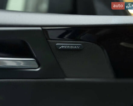 Черный Ягуар XE, объемом двигателя 2 л и пробегом 139 тыс. км за 14000 $, фото 12 на Automoto.ua