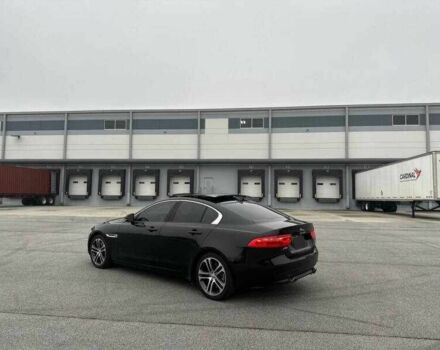 Черный Ягуар XE, объемом двигателя 2 л и пробегом 58 тыс. км за 3100 $, фото 2 на Automoto.ua