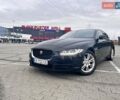 Черный Ягуар XE, объемом двигателя 2 л и пробегом 79 тыс. км за 16700 $, фото 1 на Automoto.ua