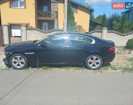 Черный Ягуар XE, объемом двигателя 2 л и пробегом 156 тыс. км за 11000 $, фото 1 на Automoto.ua