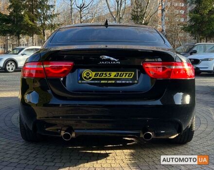 Черный Ягуар XE, объемом двигателя 2 л и пробегом 132 тыс. км за 16500 $, фото 5 на Automoto.ua