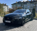 Черный Ягуар XE, объемом двигателя 2 л и пробегом 160 тыс. км за 14000 $, фото 1 на Automoto.ua