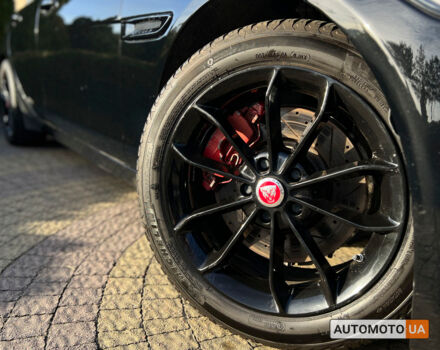 Черный Ягуар XE, объемом двигателя 2 л и пробегом 132 тыс. км за 16500 $, фото 23 на Automoto.ua