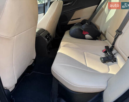 Черный Ягуар XE, объемом двигателя 2 л и пробегом 117 тыс. км за 13600 $, фото 3 на Automoto.ua