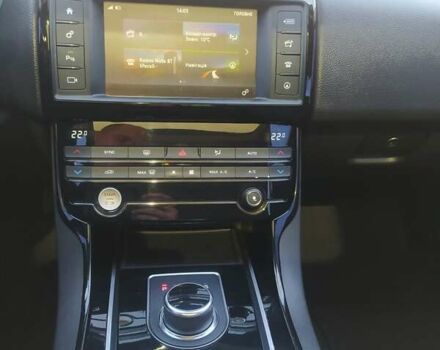 Черный Ягуар XE, объемом двигателя 2 л и пробегом 137 тыс. км за 15800 $, фото 13 на Automoto.ua