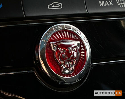 Черный Ягуар XE, объемом двигателя 2 л и пробегом 132 тыс. км за 16500 $, фото 22 на Automoto.ua