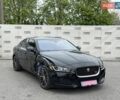 Черный Ягуар XE, объемом двигателя 3 л и пробегом 111 тыс. км за 11300 $, фото 1 на Automoto.ua