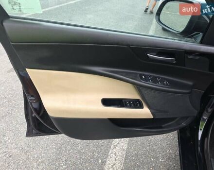 Чорний Ягуар XE, об'ємом двигуна 3 л та пробігом 107 тис. км за 10500 $, фото 13 на Automoto.ua