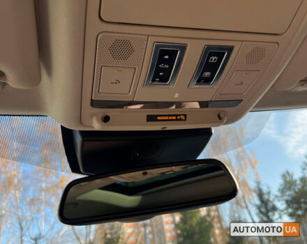 Черный Ягуар XE, объемом двигателя 2 л и пробегом 132 тыс. км за 16500 $, фото 15 на Automoto.ua