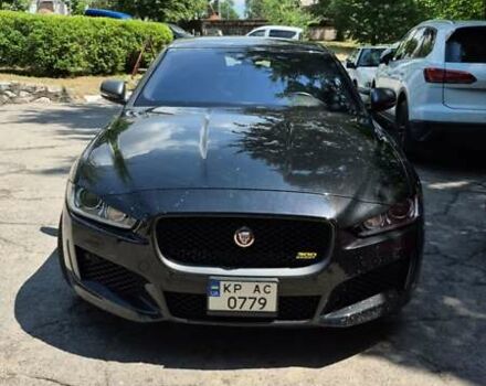 Черный Ягуар XE, объемом двигателя 2 л и пробегом 48 тыс. км за 25000 $, фото 12 на Automoto.ua