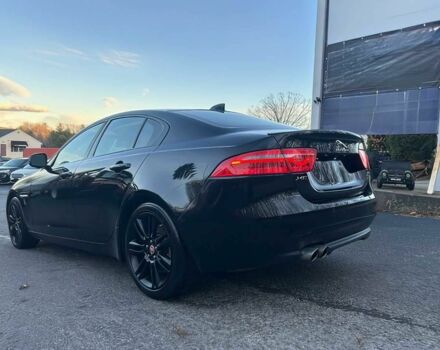 Черный Ягуар XE, объемом двигателя 2 л и пробегом 50 тыс. км за 7000 $, фото 5 на Automoto.ua