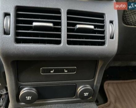 Черный Ягуар XE, объемом двигателя 2 л и пробегом 83 тыс. км за 25899 $, фото 27 на Automoto.ua