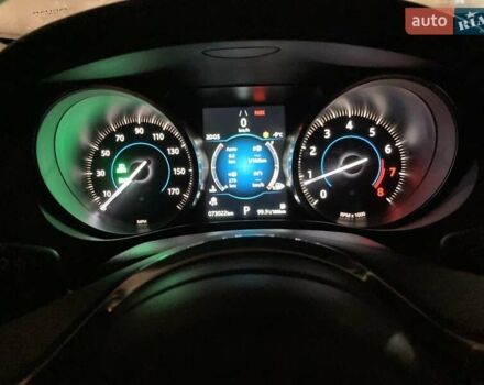 Черный Ягуар XE, объемом двигателя 2 л и пробегом 83 тыс. км за 25899 $, фото 12 на Automoto.ua