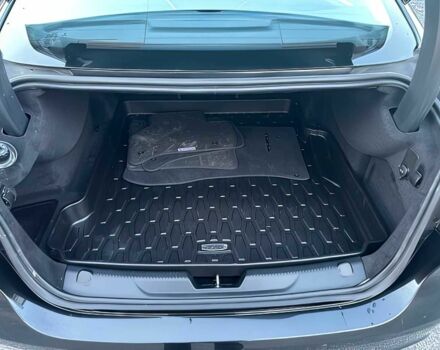 Черный Ягуар XE, объемом двигателя 2 л и пробегом 50 тыс. км за 7000 $, фото 12 на Automoto.ua