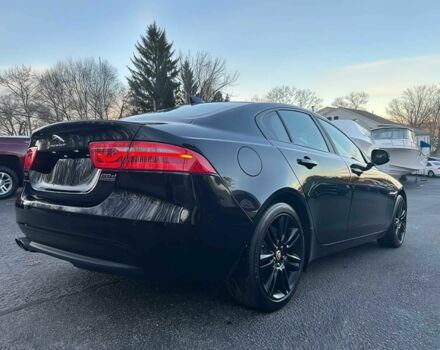 Черный Ягуар XE, объемом двигателя 2 л и пробегом 50 тыс. км за 7000 $, фото 3 на Automoto.ua