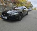 Черный Ягуар XE, объемом двигателя 2 л и пробегом 109 тыс. км за 17364 $, фото 1 на Automoto.ua
