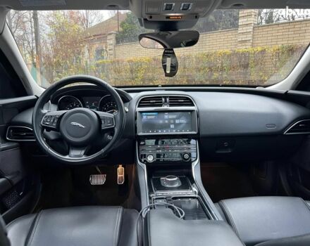 Чорний Ягуар XE, об'ємом двигуна 2 л та пробігом 109 тис. км за 17490 $, фото 21 на Automoto.ua