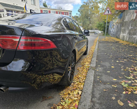 Черный Ягуар XE, объемом двигателя 2 л и пробегом 107 тыс. км за 18800 $, фото 11 на Automoto.ua