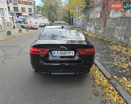 Черный Ягуар XE, объемом двигателя 2 л и пробегом 107 тыс. км за 18800 $, фото 8 на Automoto.ua