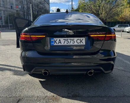 Черный Ягуар XE, объемом двигателя 2 л и пробегом 69 тыс. км за 22000 $, фото 5 на Automoto.ua