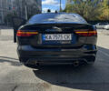 Черный Ягуар XE, объемом двигателя 2 л и пробегом 69 тыс. км за 22000 $, фото 5 на Automoto.ua