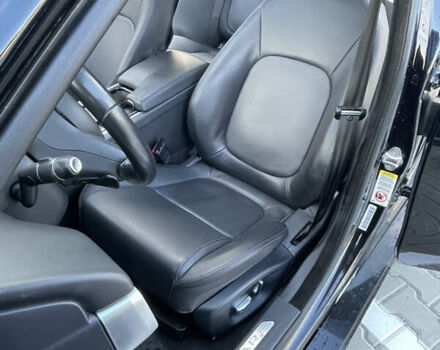 Черный Ягуар XE, объемом двигателя 2 л и пробегом 118 тыс. км за 11500 $, фото 10 на Automoto.ua