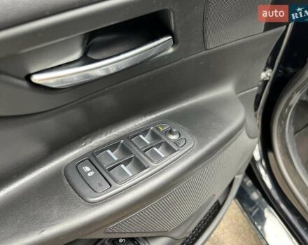 Чорний Ягуар XE, об'ємом двигуна 2 л та пробігом 109 тис. км за 17490 $, фото 9 на Automoto.ua