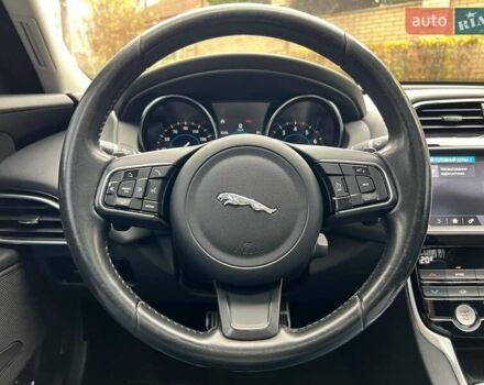 Чорний Ягуар XE, об'ємом двигуна 2 л та пробігом 109 тис. км за 17490 $, фото 11 на Automoto.ua