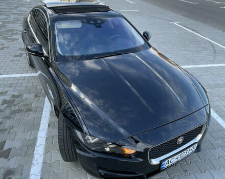 Черный Ягуар XE, объемом двигателя 2 л и пробегом 118 тыс. км за 11500 $, фото 3 на Automoto.ua