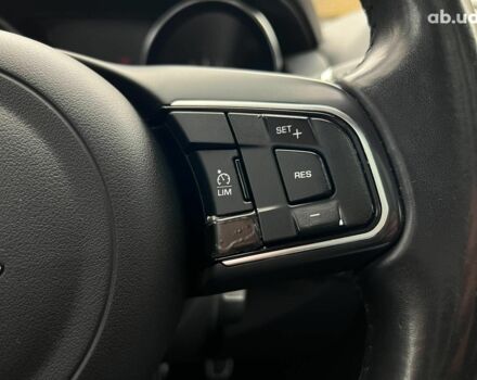 Чорний Ягуар XE, об'ємом двигуна 2 л та пробігом 109 тис. км за 17490 $, фото 15 на Automoto.ua