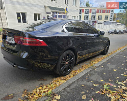 Черный Ягуар XE, объемом двигателя 2 л и пробегом 107 тыс. км за 18800 $, фото 13 на Automoto.ua