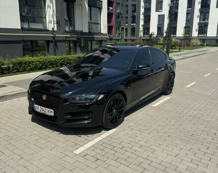 Черный Ягуар XE, объемом двигателя 3 л и пробегом 79 тыс. км за 21500 $, фото 1 на Automoto.ua