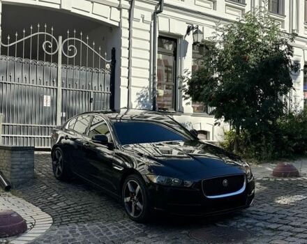 Черный Ягуар XE, объемом двигателя 2 л и пробегом 178 тыс. км за 11300 $, фото 1 на Automoto.ua