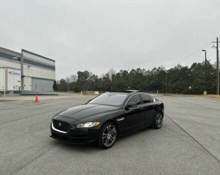 Черный Ягуар XE, объемом двигателя 2 л и пробегом 58 тыс. км за 2900 $, фото 1 на Automoto.ua