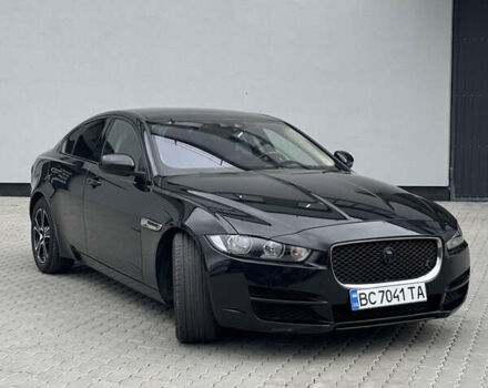 Черный Ягуар XE, объемом двигателя 2 л и пробегом 88 тыс. км за 18001 $, фото 1 на Automoto.ua