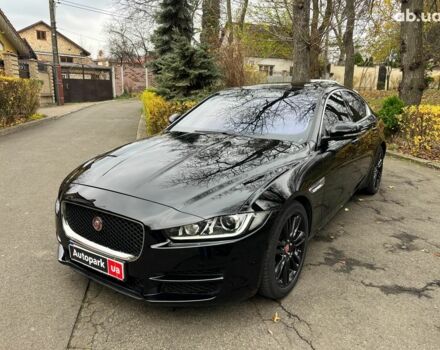 Черный Ягуар XE, объемом двигателя 2 л и пробегом 109 тыс. км за 17490 $, фото 1 на Automoto.ua