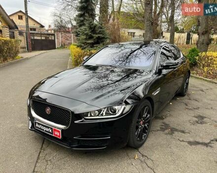 Черный Ягуар XE, объемом двигателя 2 л и пробегом 109 тыс. км за 17490 $, фото 1 на Automoto.ua