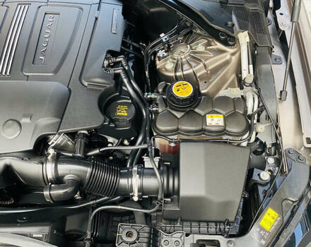 Коричневый Ягуар XE, объемом двигателя 3 л и пробегом 75 тыс. км за 21800 $, фото 60 на Automoto.ua