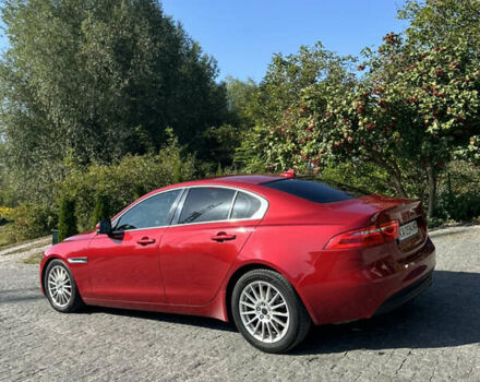 Красный Ягуар XE, объемом двигателя 2 л и пробегом 110 тыс. км за 11999 $, фото 7 на Automoto.ua