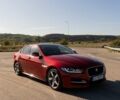 Красный Ягуар XE, объемом двигателя 2 л и пробегом 144 тыс. км за 15000 $, фото 5 на Automoto.ua