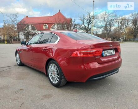 Червоний Ягуар XE, об'ємом двигуна 2 л та пробігом 300 тис. км за 15500 $, фото 1 на Automoto.ua