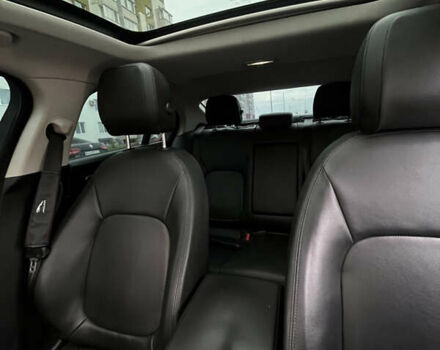 Ягуар XE 2016 у Вінниці на Automoto.ua Червоний Ягуар XE, об'ємом двигуна 2 л та пробігом 164 тис. км за 14000 $, фото 14 на Automoto.ua