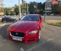 Червоний Ягуар XE, об'ємом двигуна 3 л та пробігом 82 тис. км за 15000 $, фото 1 на Automoto.ua